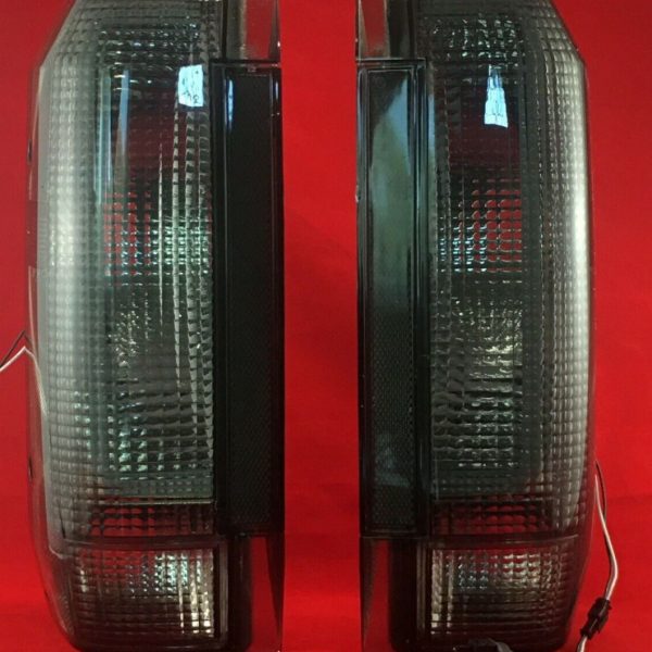 NEW PAIR OF TAIL LIGHTS FITS FORD BRONCO F-150 1990-1996 E9TZ 13404 C E9TZ13404C
